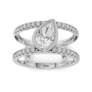 pear between parallel pear dimond ring 1.02 carat